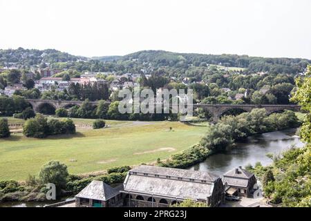 Ponte ferroviario nell'area forestale di Witten Foto Stock