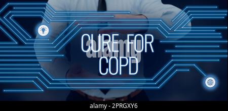 Inspirazione che mostra segni di cura per BPCO. Parola scritta su trattamento medico su malattia polmonare ostruttiva cronica donna d'affari che tiene il discorso bolla con messaggi importanti. Foto Stock