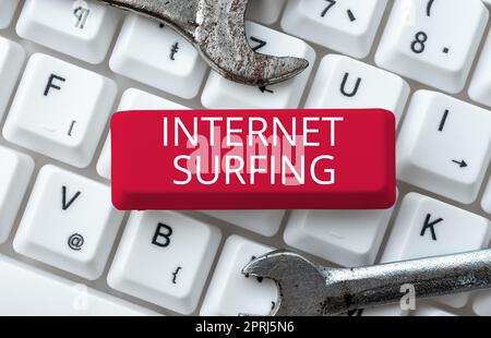 Visualizzazione concettuale Internet Surfing, Word per un resoconto formale di un dipendente s è responsabilità Foto Stock