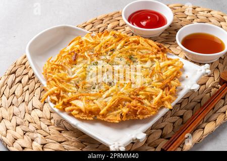 Piatto coreano king patate frittelle Foto Stock