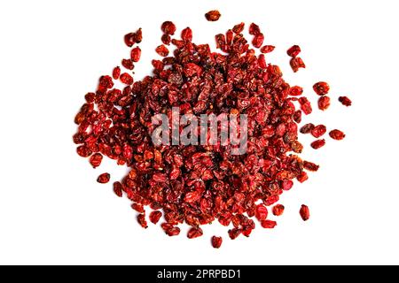 Cumulo di barberry secco su sfondo bianco Foto Stock