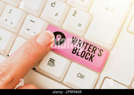 Writer S è BlockCondition di non essere in grado di pensare a cosa scrivere. L'approccio aziendale è la condizione di non riuscire a pensare a cosa scrivere Foto Stock