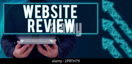 Visualizzazione concettuale revisione del sito Web Recensioni che possono essere pubblicate su aziende e servizi. Revisioni dei concetti aziendali che possono essere pubblicate su aziende e servizi Foto Stock