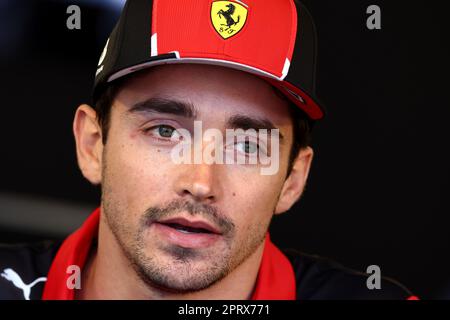 Baku, Azerbaigian. 27th Apr, 2023. Charles Leclerc (MON) Ferrari. Campionato del mondo di Formula 1, Rd 4, Gran Premio di Azerbaigian, giovedì 27th aprile 2023. Circuito della città di Baku, Azerbaigian. Credit: James Moy/Alamy Live News Foto Stock