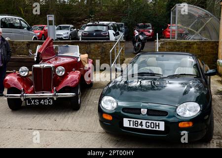 MG Sports Cars alla riunione Hook Norton Brewery Classic Car del 23 aprile 2023 Foto Stock