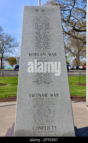 Prima guerra mondiale, monumento commemorativo alla guerra di Corea e alla guerra del Vietnam a Lakewood Park, Ohio Foto Stock