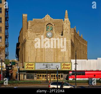 Il Jersey Theatre di Loew, uno dei cinque “Wonder Theatres”, è stato restaurato alla sua grandezza ex barocco/rococò grazie ai conservatori. Foto Stock