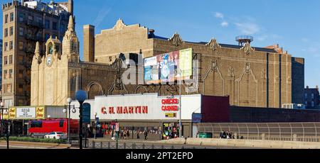 Il Jersey Theatre di Loew, uno dei cinque “Wonder Theatres”, è stato restaurato alla sua grandezza ex barocco/rococò grazie ai conservatori. Foto Stock