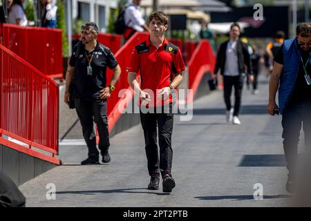 Baku, Azerbaijan, 27th aprile 2023, Arthur Leclerc che partecipa al build up, round 04 del campionato di Formula 1 2023. Credit: Michael Potts/Alamy Live News Foto Stock