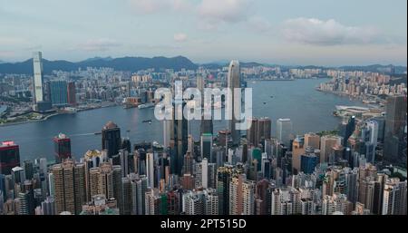Victoria Harbor, Hong Kong 17 luglio 2020: Skyline di Hong Kong Foto Stock