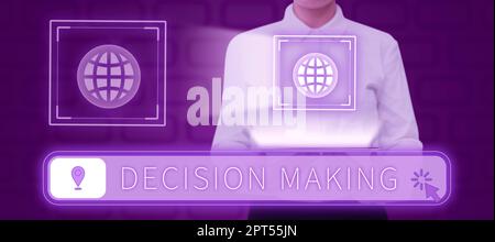 Visualizzazione concettuale processo decisionale, concetto di Internet per scegliere l'opzione migliore per il pari con la situazione attuale Foto Stock