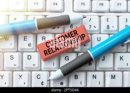 Scrittura di testo che mostra il rapporto con il cliente, Internet Concept Deal e l'interazione tra l'azienda e i consumatori Foto Stock