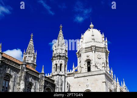 Portale Sud, Mosteiro dos Jeronimos, Monastero di Jerome, Sito Patrimonio dell'Umanità dell'UNESCO, Belem, Lisbona, Portogallo Foto Stock