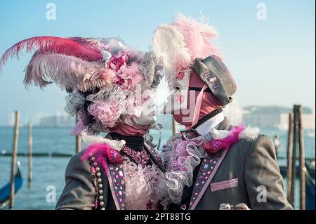 Venezia, Italia - Febbraio 21 2019: le maschere del carnevale di Venezia 2019 Foto Stock