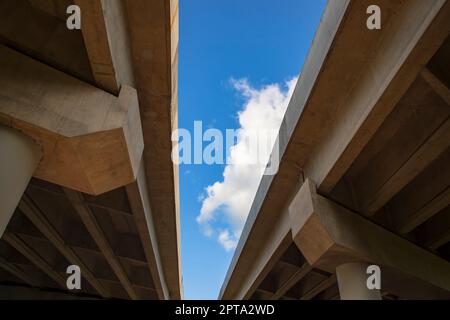 Vista dall'alto dell'incrocio di Bhanga, il ponte autostradale di Dhaka, Bangladesh Foto Stock