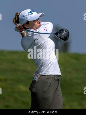 Los Angeles, California, Stati Uniti. 27th Apr, 2023. Il giocatore della LPGA Gaby Lopez si allea al Wilshire Country Club il 27 aprile 2023 durante il 1st° round del JM Eagle Championship presentato da Plato. (Credit Image: © Mark Edward Harris/ZUMA Press Wire) SOLO PER USO EDITORIALE! Non per USO commerciale! Foto Stock