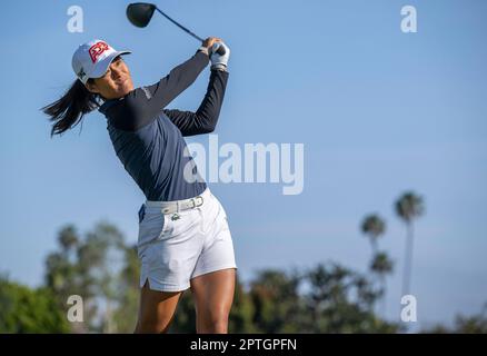 Los Angeles, California, Stati Uniti. 27th Apr, 2023. Celene Boutier, giocatore LPGA, si allena al Wilshire Country Club il 27 aprile 2023 durante il 1st° round del JM Eagle Championship presentato da Plato. (Credit Image: © Mark Edward Harris/ZUMA Press Wire) SOLO PER USO EDITORIALE! Non per USO commerciale! Foto Stock