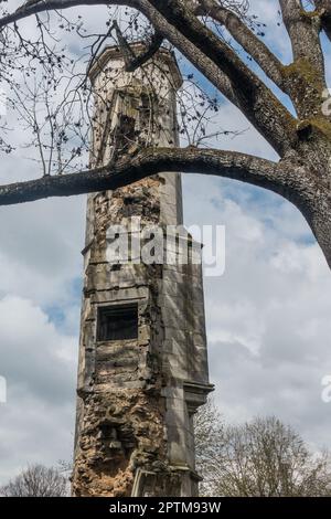 Chartreuse de Champmol, ex Certosa monastero, 14th ° secolo, Digione, Francia. Rovine della torre. Foto Stock