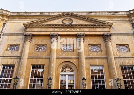 Architettura Georgiana - il ristorante Grand Pump Room, in Abbey Square Bath, centro città, Somerset, Inghilterra, Regno Unito - 8th aprile 2023 Foto Stock