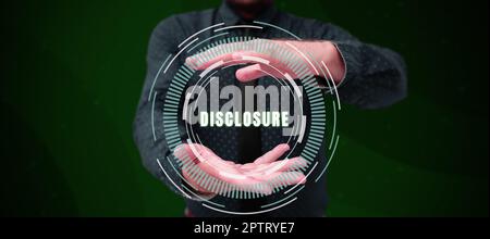 Esposizione concettuale divulgazione, concetto aziendale azione di rendere note informazioni riservate nuove o segrete Foto Stock