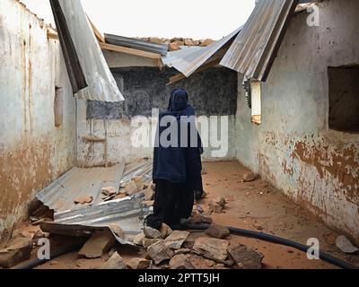 Mauritania, dintorni di Chinguetti, villaggio nomade, scuola Foto Stock