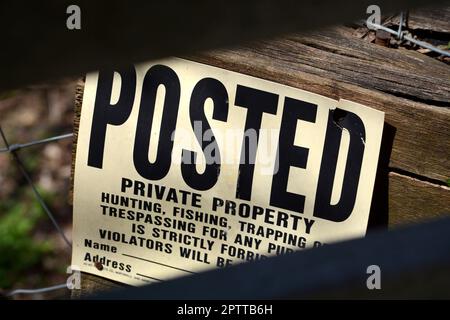 Un postato, segno di proprietà privata in Abingdon, Virginia Foto Stock