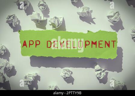 Didascalia di testo che presenta App Development, concetto che significa produrre software per computer con uno scopo specifico Foto Stock