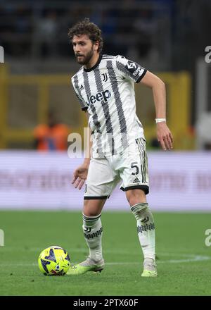 Milano, Italia, 26th aprile 2023. Manuel Locatelli della Juventus durante la partita della Coppa Italia a Giuseppe Meazza, Milano. L'immagine di credito dovrebbe essere: Jonathan Moskrop / Sportimage Foto Stock