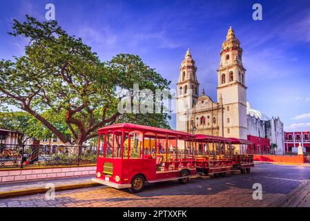 Campeche, Messico. Independence Plaza nel centro storico di San Francisco de Campeche, patrimonio della penisola dello Yucatan. Foto Stock