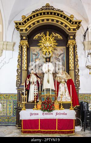 Huelva, Spagna - 22 aprile 2023: Immagine del divino Cristo Salvatore prigioniero all'interno della Chiesa Parrocchiale di San Juan Bautista, San Giovanni Battista a la Palm Foto Stock