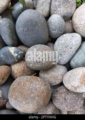 pietra fiume per visualizzare la terrazza di una casa in un gruppo di lusso a Bogor. indonesia Foto Stock