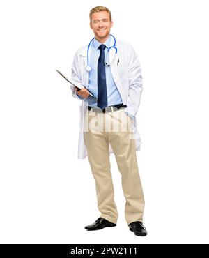 Come ti senti oggi. Foto a tutta lunghezza di un bel giovane medico in piedi da solo in studio e tenendo la sua clipboard Foto Stock