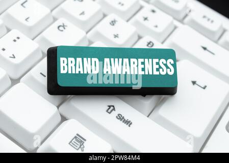 Scrittura a mano segno Brand awareness, parola per nome identifica un venditore buono come distinto da quelli di altro venditore Foto Stock