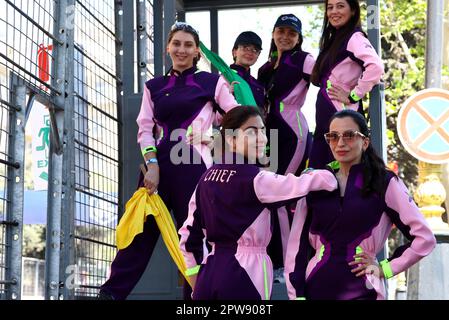 Baku, Azerbaigian. 29th Apr, 2023. Atmosfera del circuito. Campionato del mondo di Formula 1, Rd 4, Gran Premio di Azerbaigian, sabato 29th aprile 2023. Circuito della città di Baku, Azerbaigian. Credit: James Moy/Alamy Live News Foto Stock