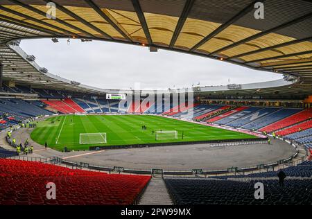 Glasgow, Regno Unito. 29th Apr, 2023. Hampden Park prima di un grande fine settimana di calcio come entrambe le semifinali si svolgono nel National Stadium. Il credito dell'immagine dovrebbe essere: Neil Hanna/Sportimage Credit: Sportimage Ltd/Alamy Live News Foto Stock