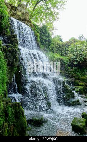 Cascade - Bowood - Wiltshire, Inghilterra Foto Stock