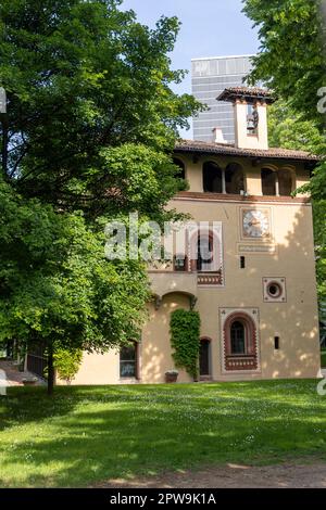 Milano, Italia - aprile 28 2023 - Palazzo Bicocca Arcimboldi nel quartiere Bicocca Foto Stock