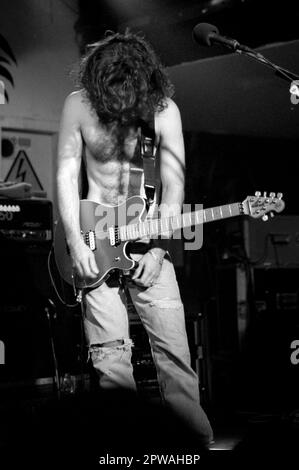 Milano Italia 1993-03-13 : Dweezil Zappa del gruppo Z in concerto al Zimba Club Foto Stock