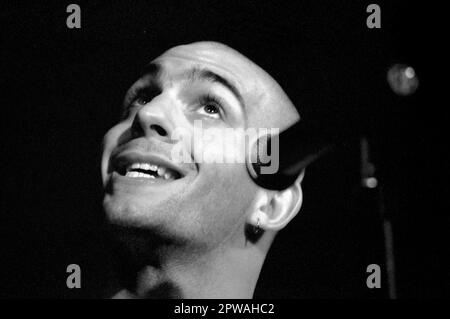 Milano Italia 1993-03-13 : Ahmet Zappa del gruppo Z in concerto al Zimba Club Foto Stock