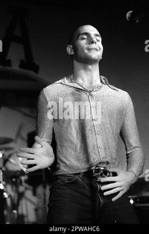 Milano Italia 1993-03-13 : Ahmet Zappa del gruppo Z in concerto al Zimba Club Foto Stock