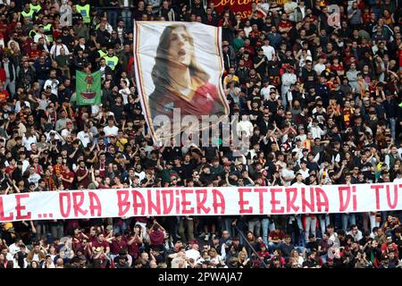 Roma, Italia. 29th Apr, 2023. Roma, Italia 29.04.2023: In azione durante la Serie A 2022/2023 partita di calcio, giorno 32, tra AS ROMA vs AC MILANO allo stadio Olimpico di Roma. Credit: Independent Photo Agency/Alamy Live News Foto Stock