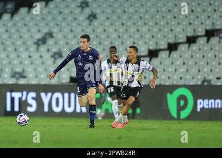 29th aprile 2023; Campbelltown Stadium, Sydney, NSW, Australia: A-League Football, MacArthur FC contro Wellington Phoenix; Bozhidar Kraev di Wellington Phoenix corre nel centrocampo Foto Stock