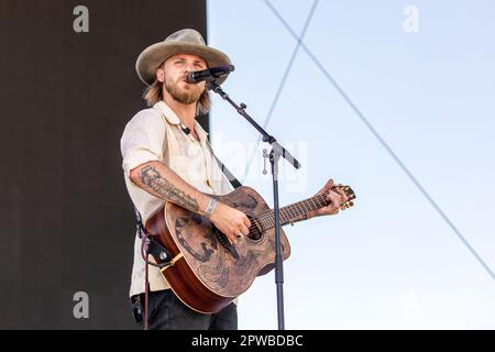 Indio, Stati Uniti. 28th Apr, 2023. Jackson Dean durante il festival musicale Stagecoach all'Empire Polo Club il 28 aprile 2023, a Indio, California (Photo by Daniel DeSlover/Sipa USA) Credit: Sipa USA/Alamy Live News Foto Stock