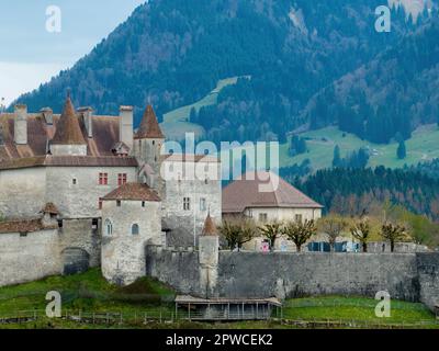 Il famoso castello di Gruyere in Svizzera, chiamato anche Schloss Greyerz Foto Stock