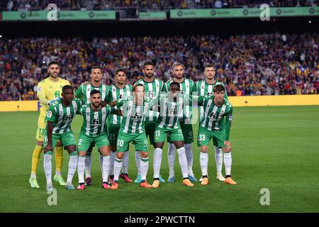 Barcellona, ESP. 29th Apr, 2023. FC BARCELLONA vs REAL BETIS 29 aprile 2023 Real Betis prima della partita tra FC Barcelona e Real Betis corrispondente alla trentadue giorni di la Liga Santander a Spotify Camp Nou a Barcellona, Spagna. Credit: Rosdemora/Alamy Live News Foto Stock