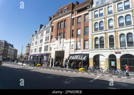 Vista di Borough High Street, Londra, Regno Unito Foto Stock