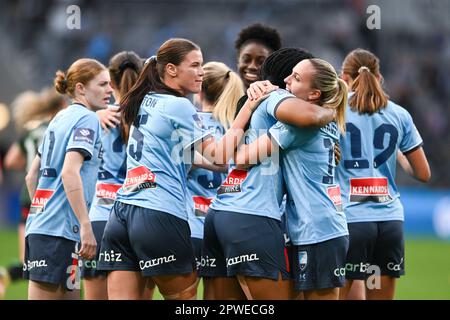 Sydney, Australia. 30th Apr, 2023. La squadra del Sydney FC festeggia durante la Grande finale della Liberty A-League 2023 tra il Sydney FC e il Western United FC che si tiene presso il CommBank Stadium. Punteggio finale Sydney FC 4:0 Western United (Foto di Luis Veniegra/SOPA Images/Sipa USA) Credit: Sipa USA/Alamy Live News Foto Stock