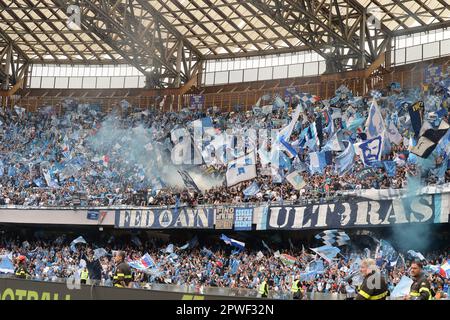 Napoli, Italia. 30th Apr, 2023. Napoli tifosi durante la Serie Una partita tra SSC Napoli vs US Salernitana 1919 allo stadio Diego Armando Maradano Credit: Live Media Publishing Group/Alamy Live News Foto Stock