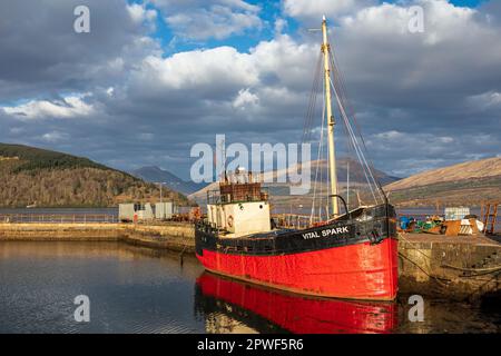 The Vital Spark, che prende il nome dal puffer immaginario apparso nei libri Para Handy, scritti da Neil Munro Foto Stock