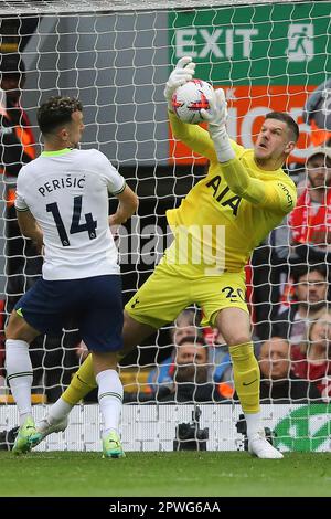 Liverpool, Regno Unito. 30th Apr, 2023. Fraser Forster, il portiere di Tottenham Hotspur cattura la palla come Ivan Perisic di Tottenham Hotspur guarda su. Incontro della Premier League, Liverpool contro Tottenham Hotspur ad Anfield a Liverpool domenica 30th aprile 2023. Questa immagine può essere utilizzata solo per scopi editoriali. Solo per uso editoriale, licenza richiesta per uso commerciale. Non è utilizzabile nelle scommesse, nei giochi o nelle pubblicazioni di un singolo club/campionato/giocatore. pic di Chris Stading/Andrew Orchard sports photography/Alamy Live news Credit: Andrew Orchard sports photography/Alamy Live News Foto Stock